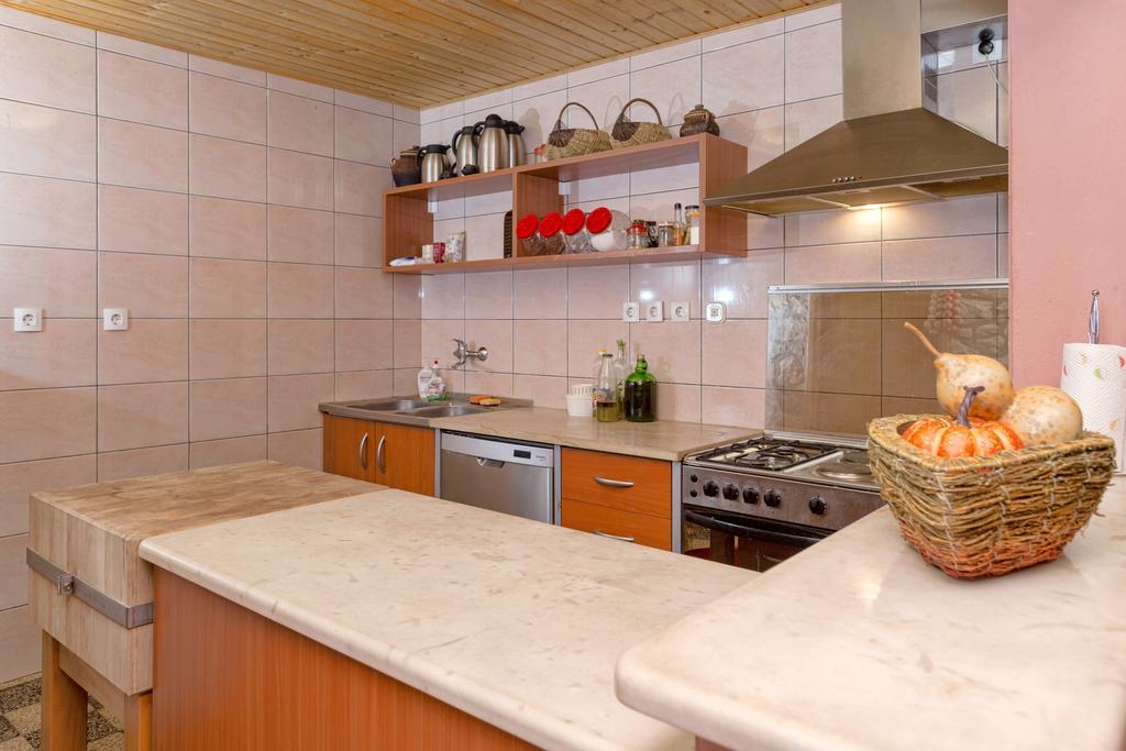 Holiday Home Leonida Jelsa  Eksteriør bilde